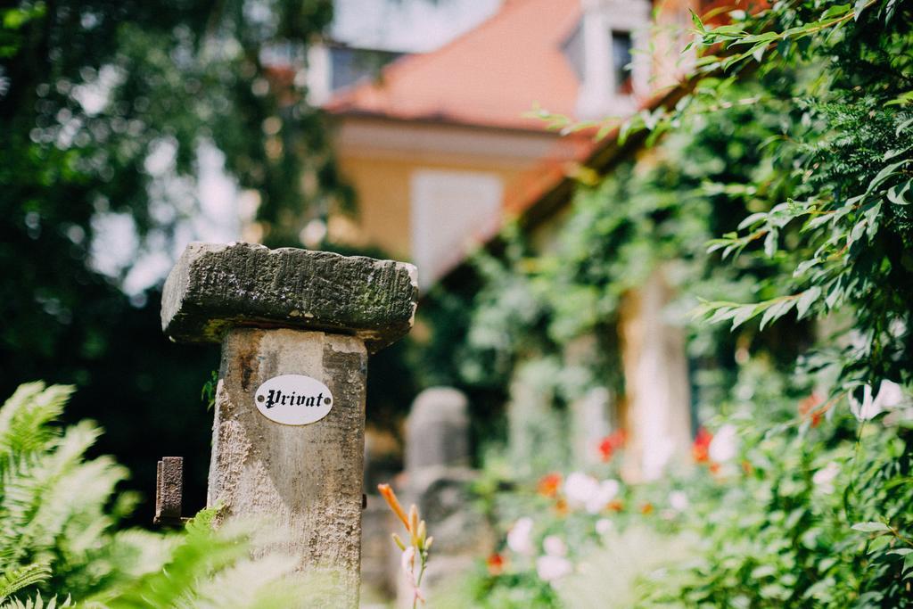 Hotel Villa Sorgenfrei & Restaurant Atelier Sanssouci Radebeul Exterior foto